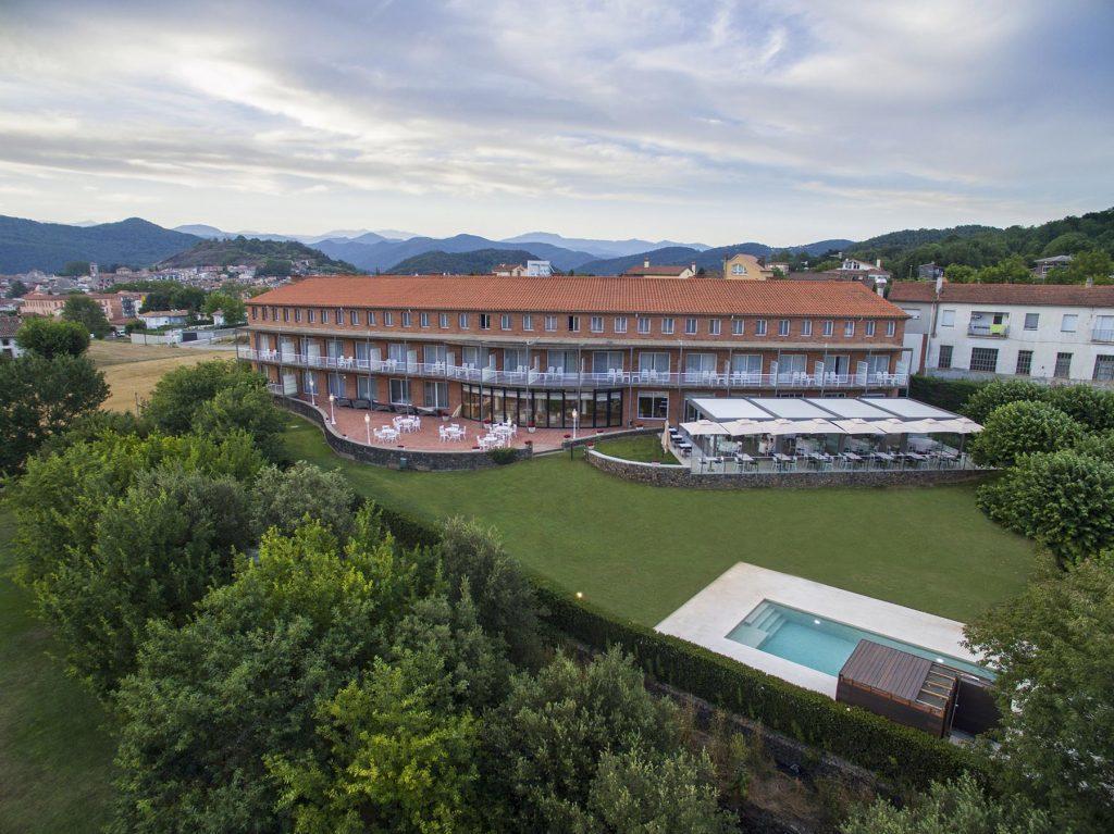 Hotel Riu Fluvia Olot Ngoại thất bức ảnh